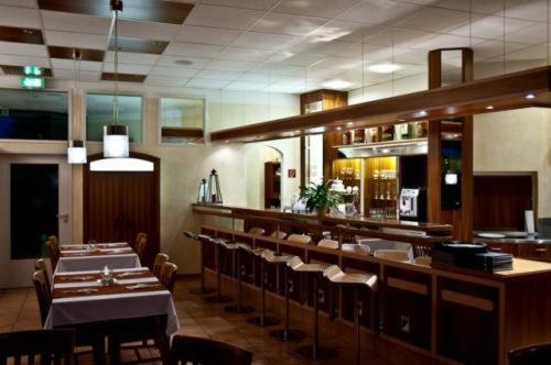 Hotel Manu パーダーボルン エクステリア 写真