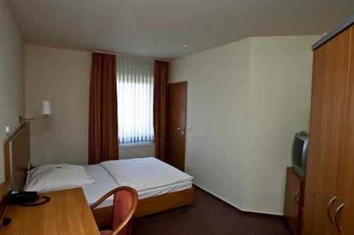Hotel Manu パーダーボルン エクステリア 写真